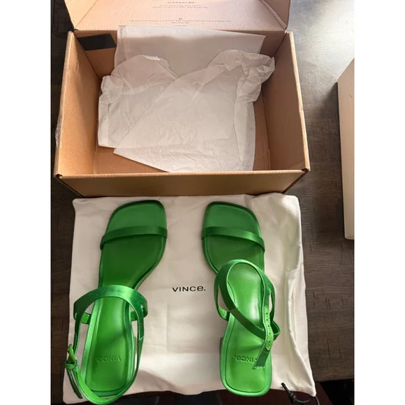 Women's Vince Green Luella-2 Satin Block Heel Sandals Size 9 - Picture 6 of 10